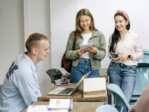 Oma väylä kuntoutus ja ryhmätapaamiset